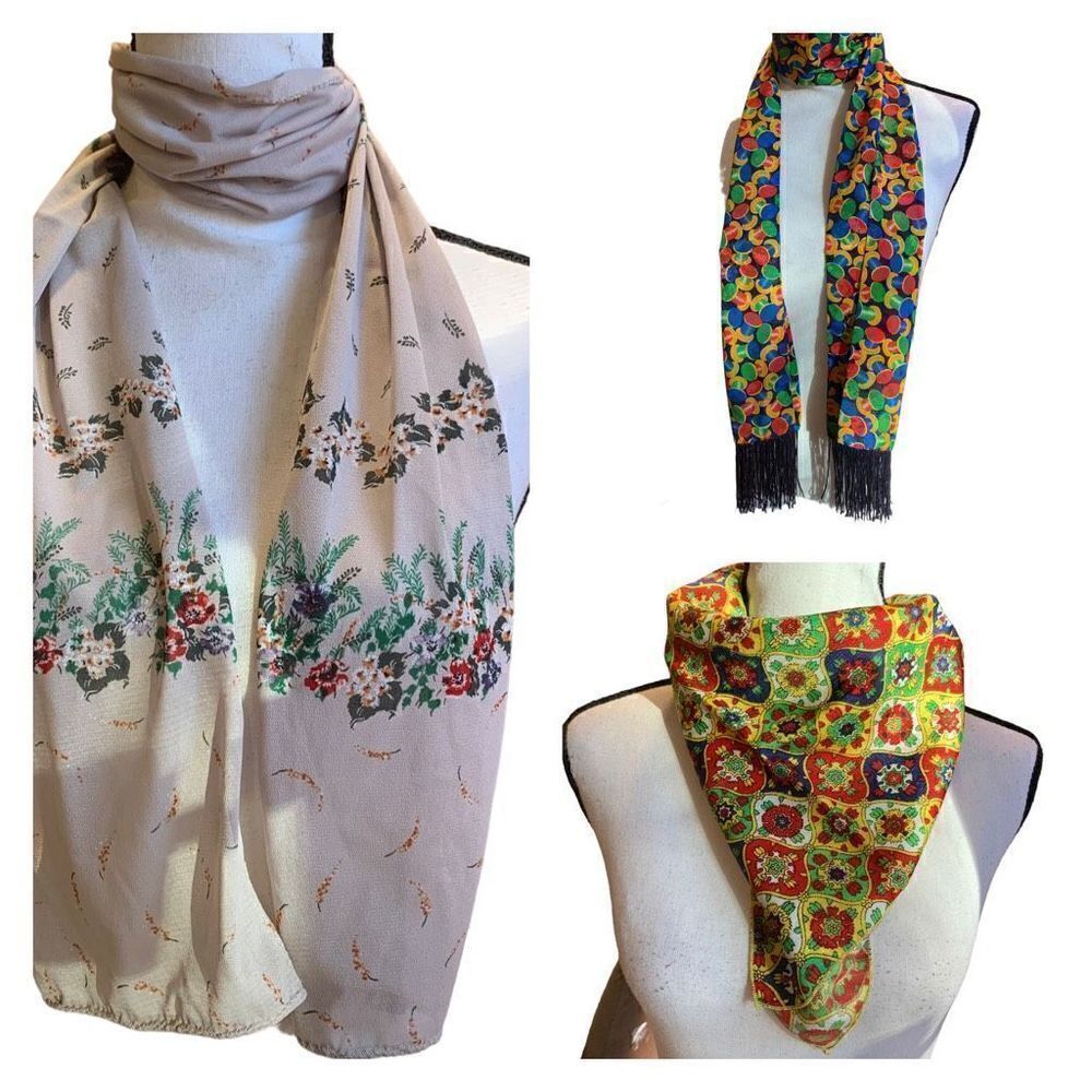 ‎3 Vintage 1970s Scarves